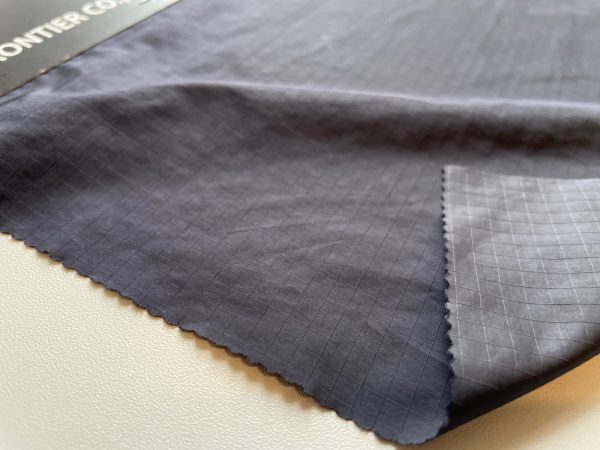 Technofine ”Wrinkle Finish Downproof” D1264A4